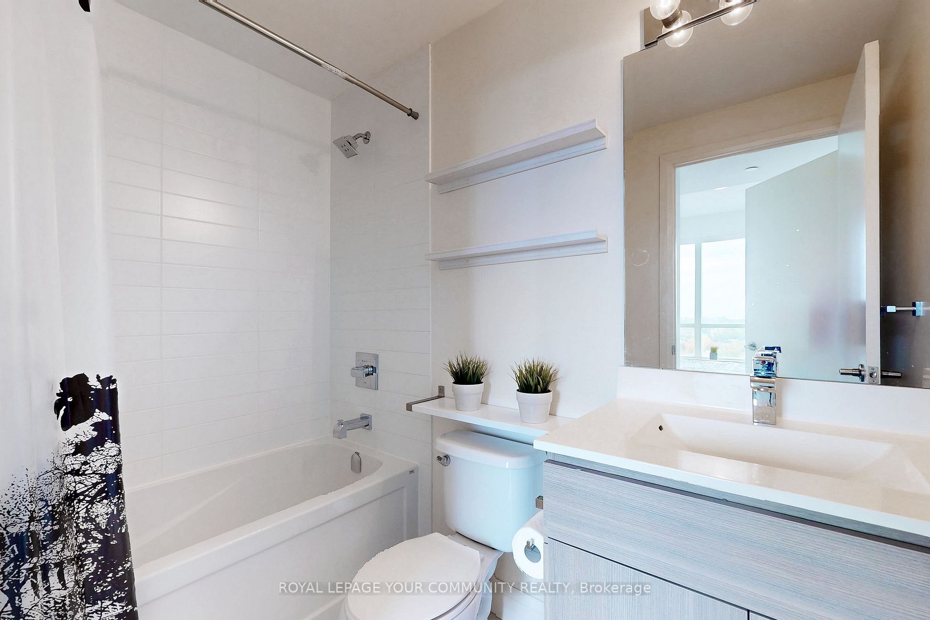 68 Canterbury Pl, #1207