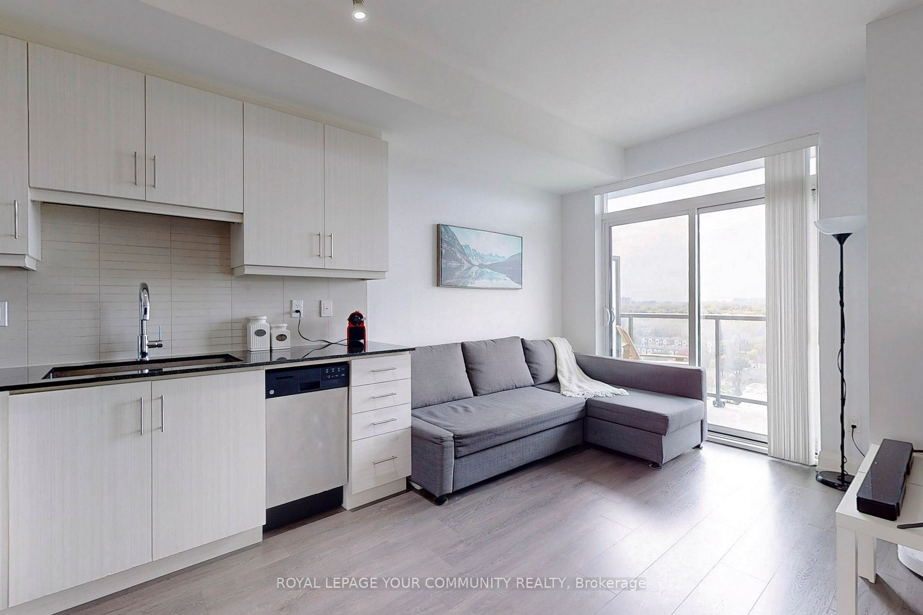 68 Canterbury Pl, #1207