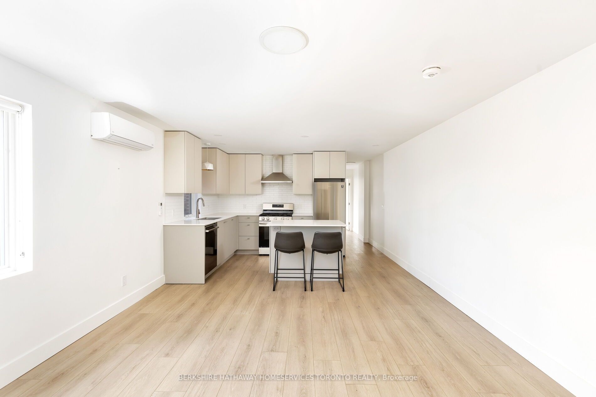 345 Lansdowne Ave, #3