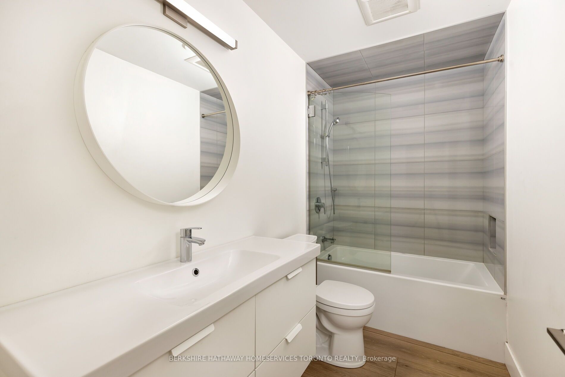345 Lansdowne Ave, #3