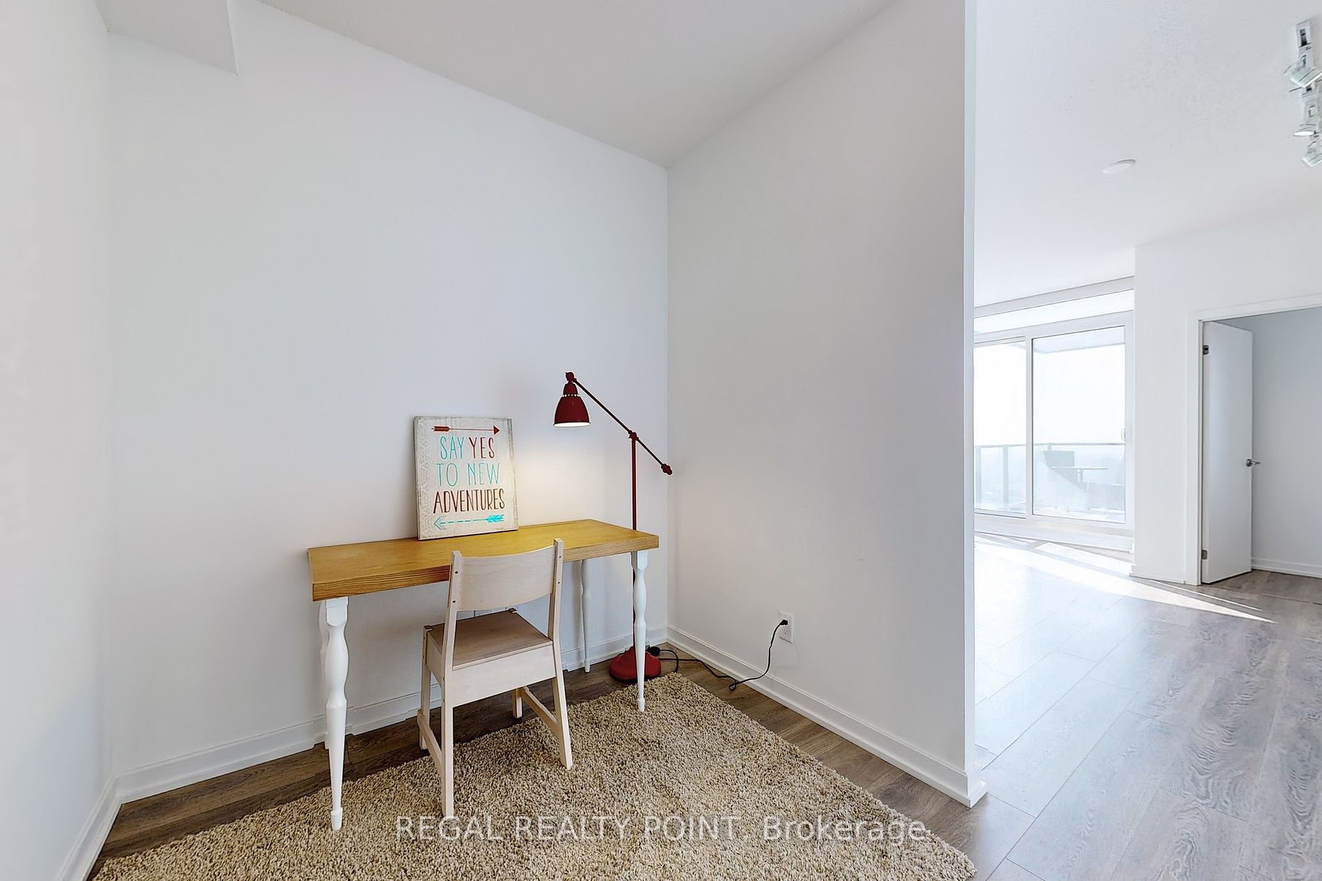 32 Forest Manor Rd, #2708