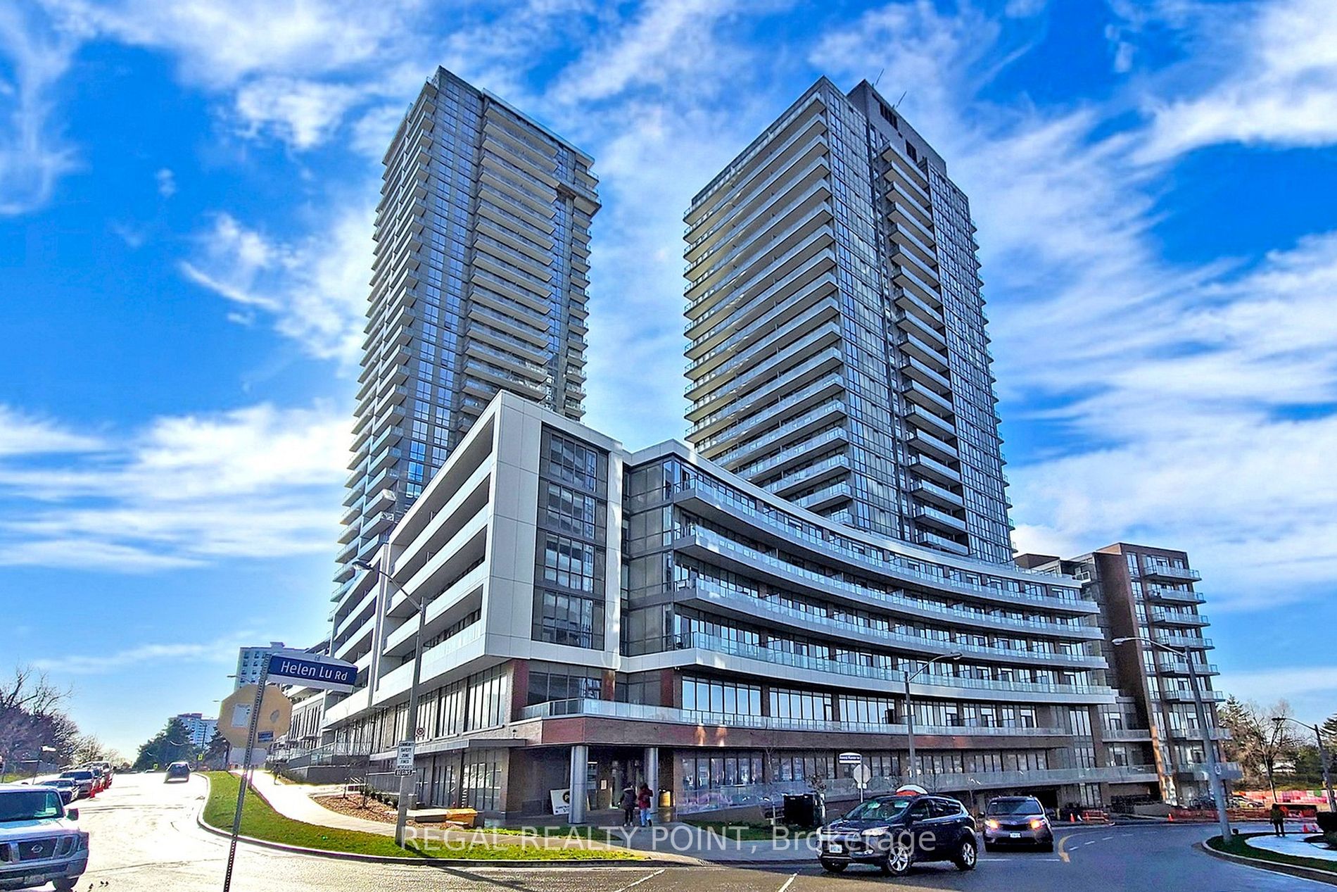 32 Forest Manor Rd, #2708
