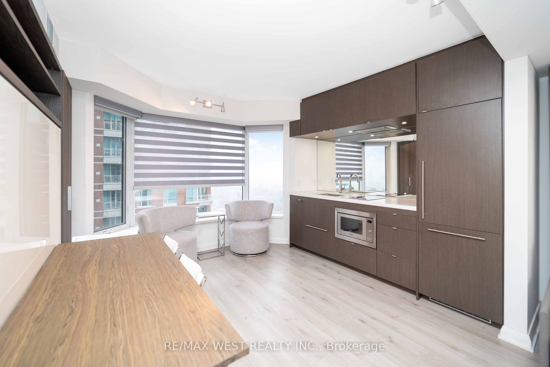 155 Yorkville Ave, #2415
