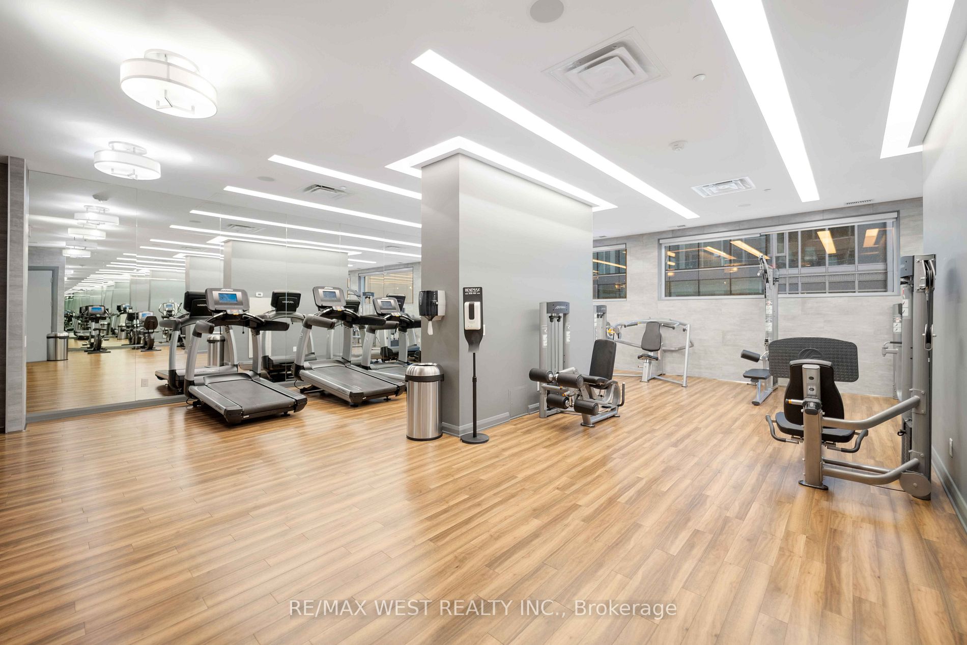 155 Yorkville Ave, #2415