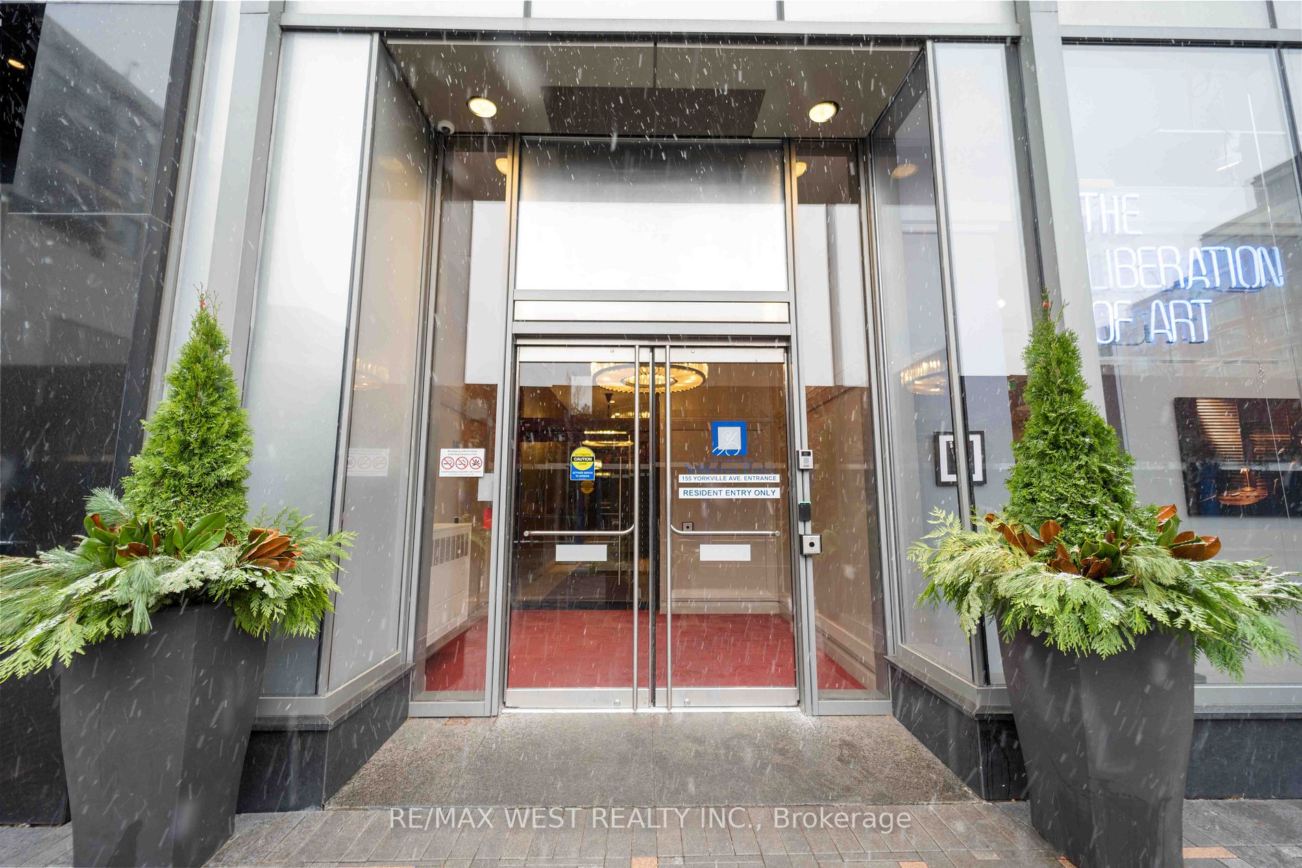 155 Yorkville Ave, #2415