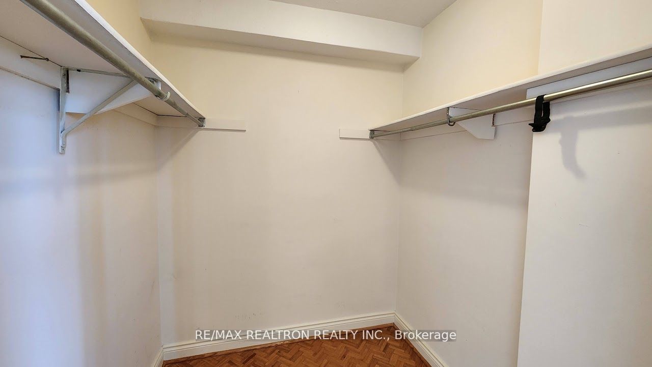 100 Canyon Ave, #801