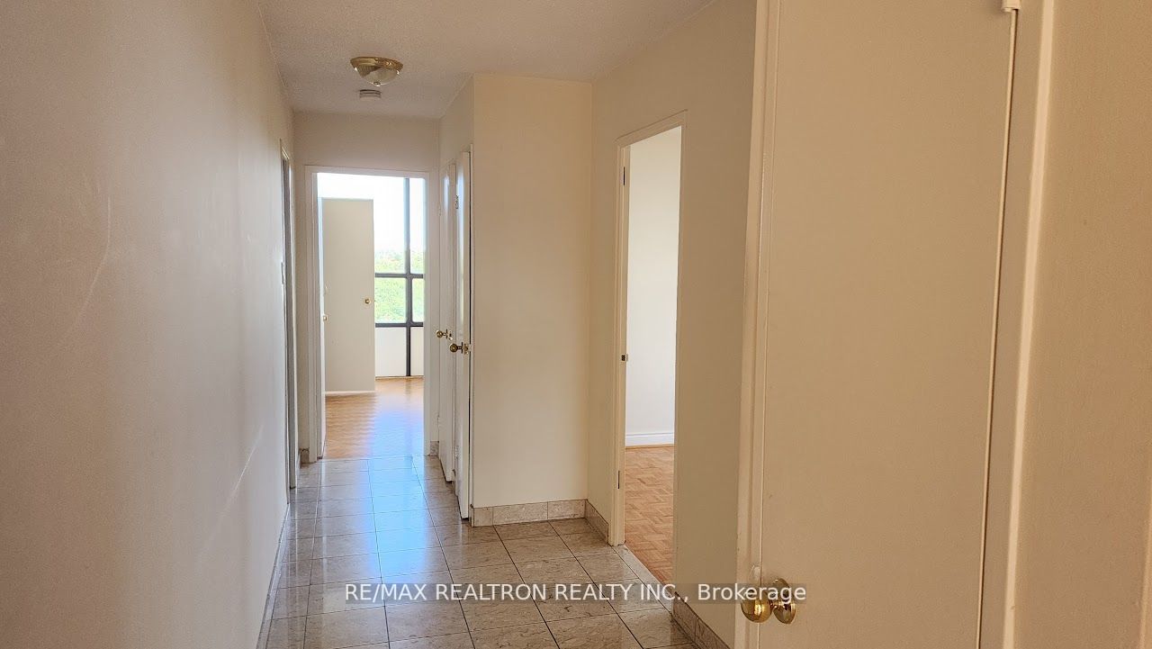 100 Canyon Ave, #801