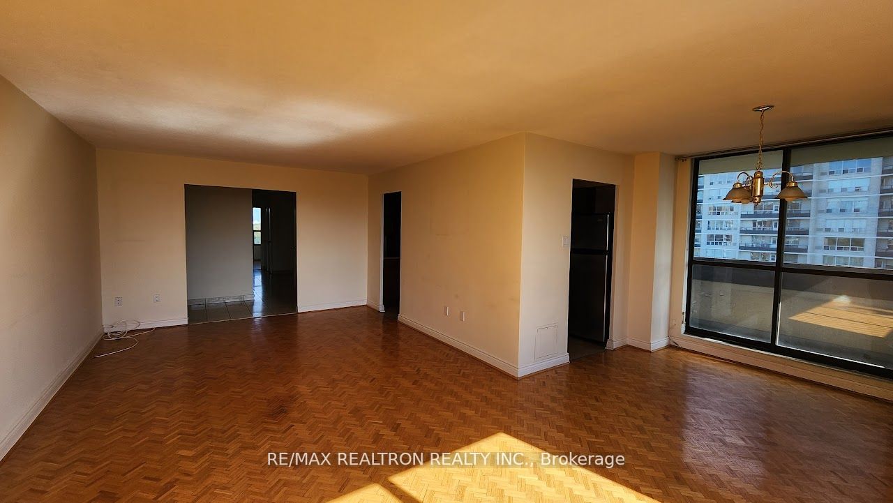 100 Canyon Ave, #801