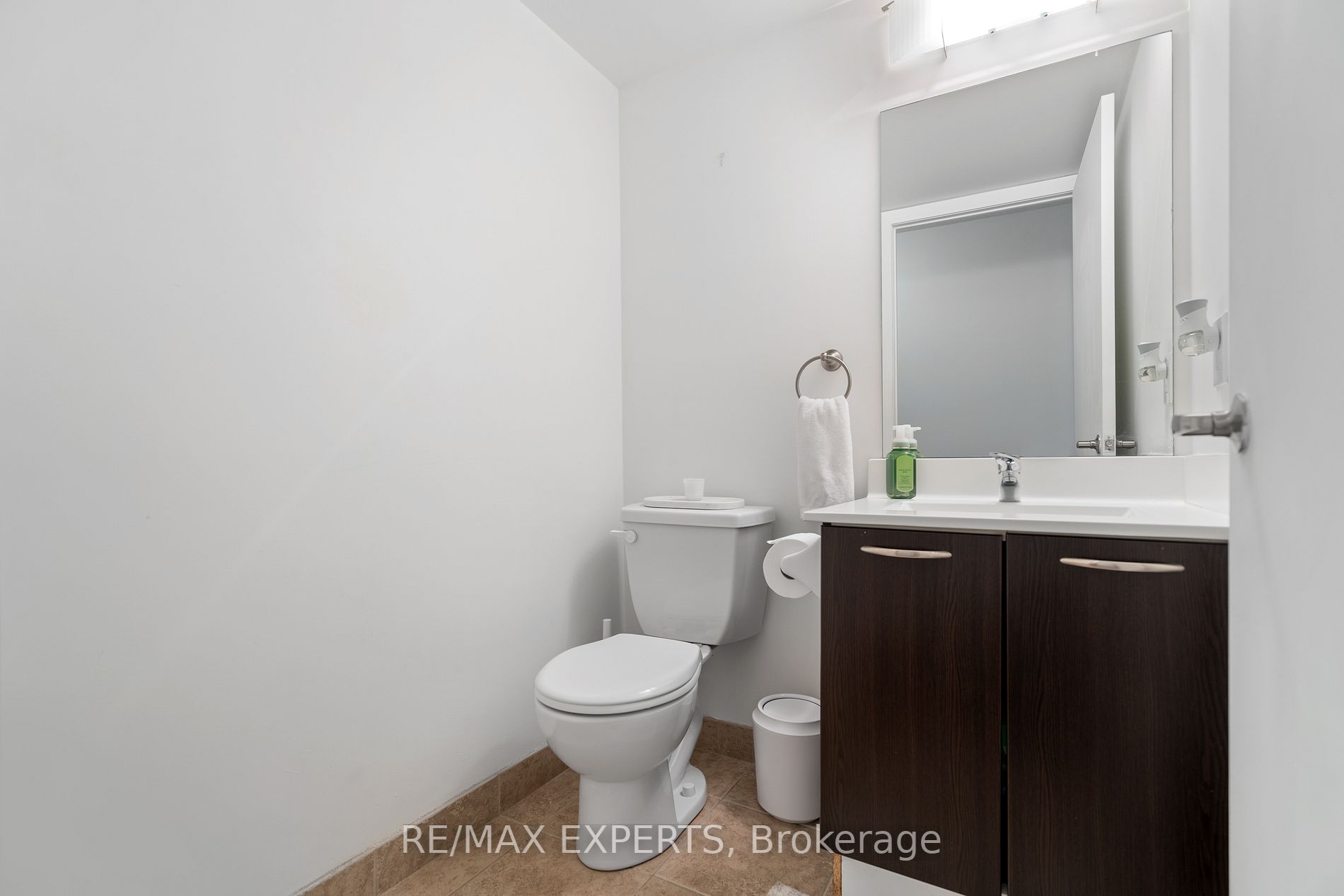 38 Joe Shuster Way, #929