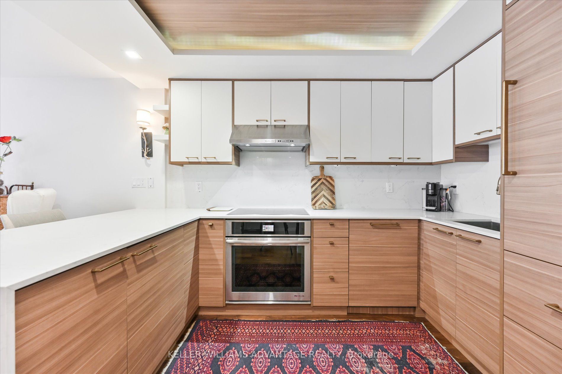 1555 Avenue Rd, #306