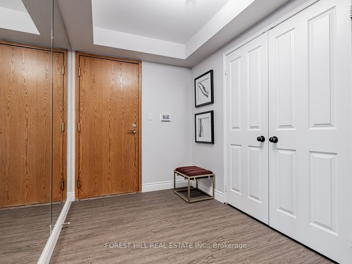 18 Hollywood Ave, #1205
