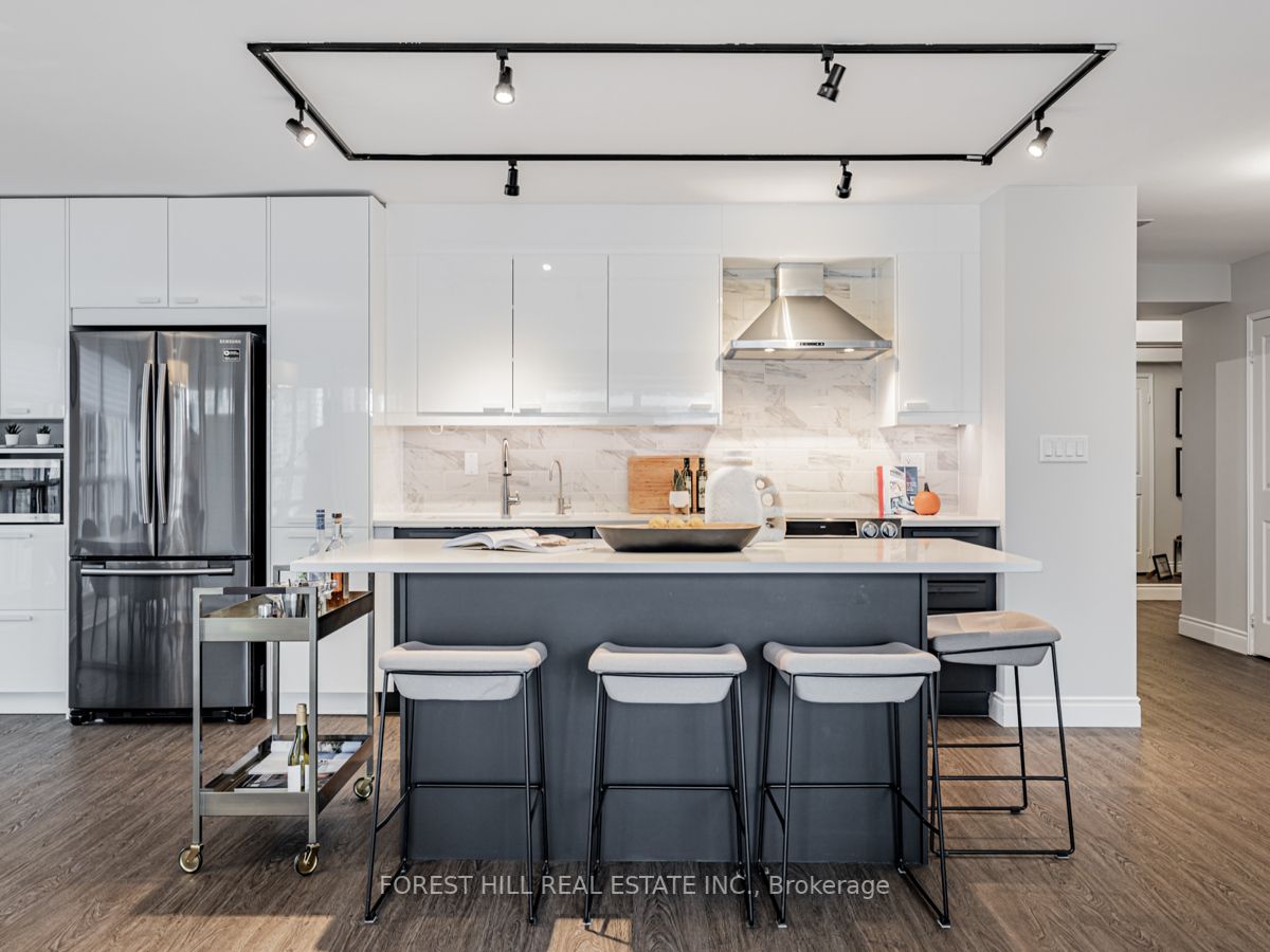 18 Hollywood Ave, #1205