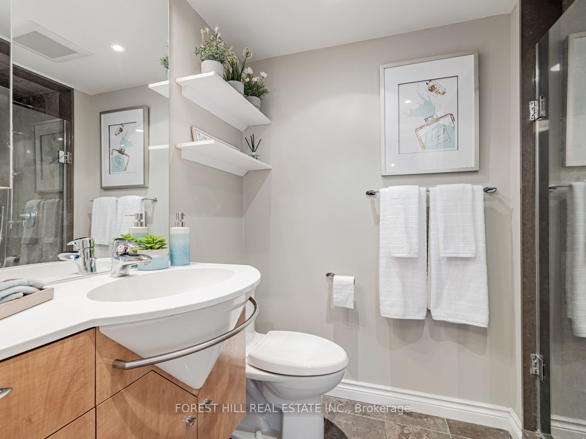 18 Hollywood Ave, #1205