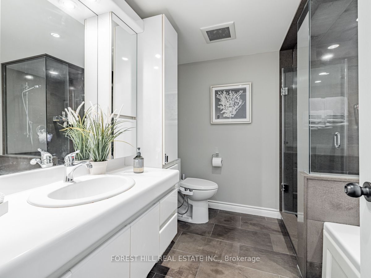 18 Hollywood Ave, #1205