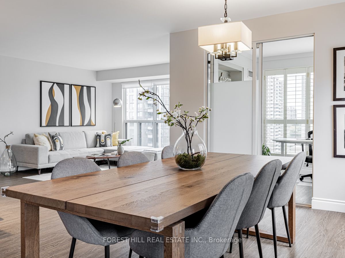 18 Hollywood Ave, #1205