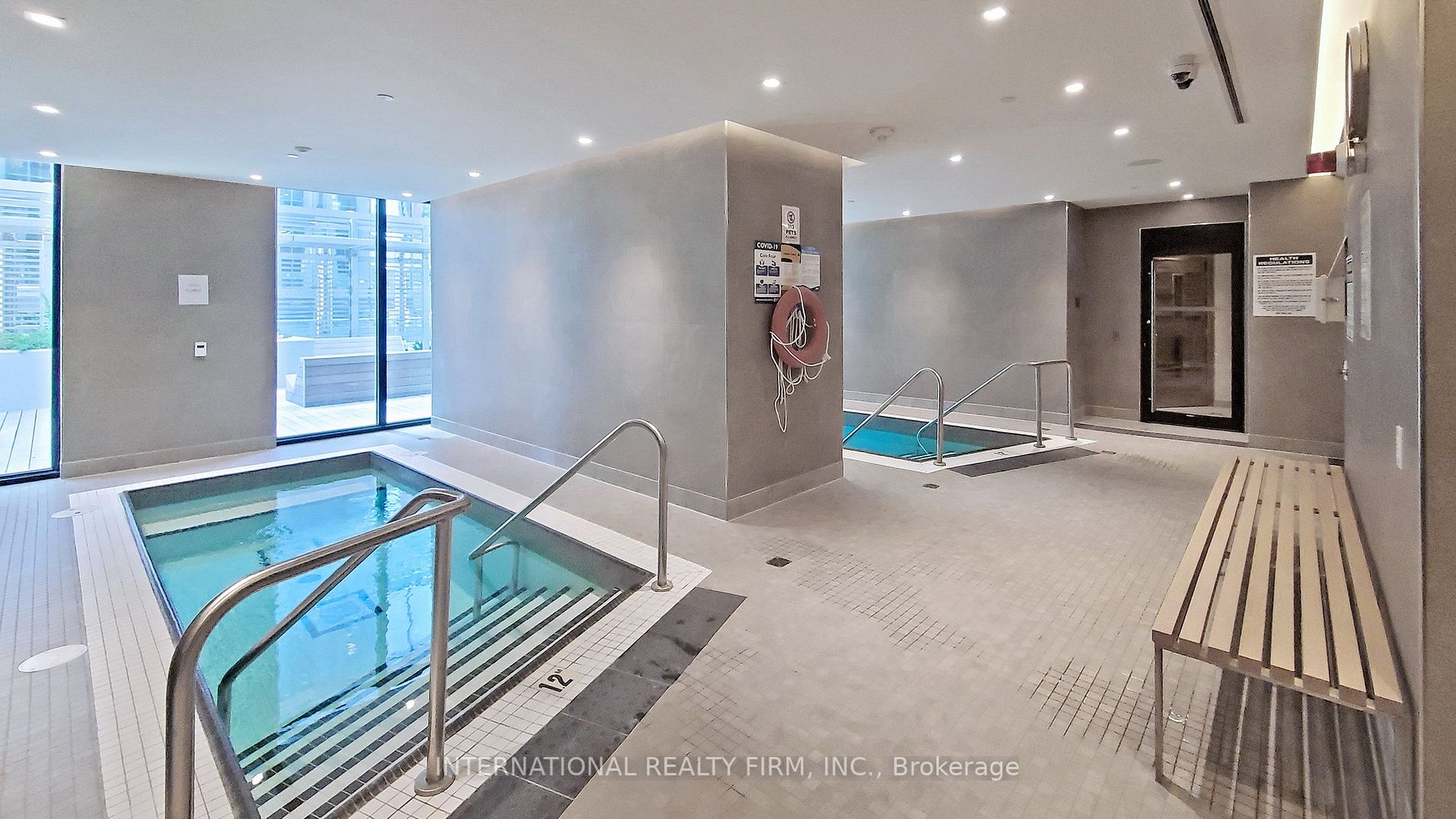 1 Yorkville Ave, #710