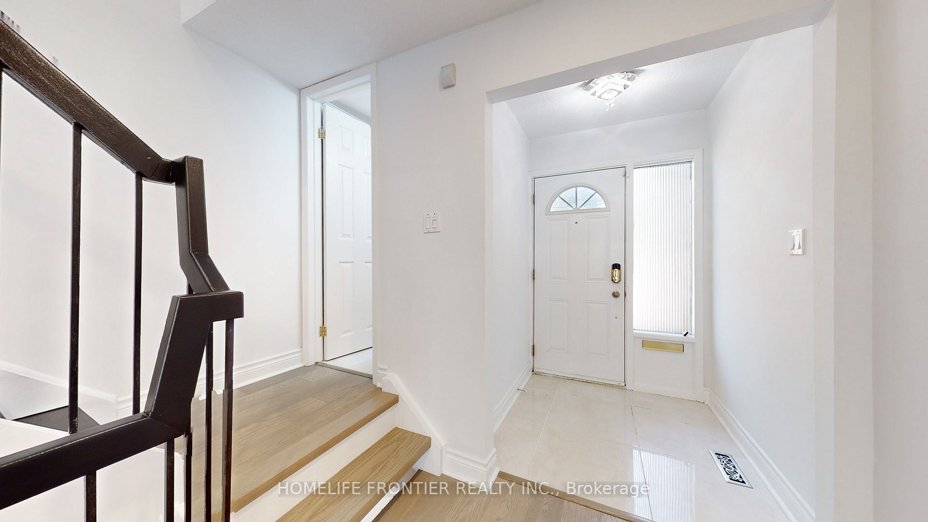 74 Flaming Roseway, #18