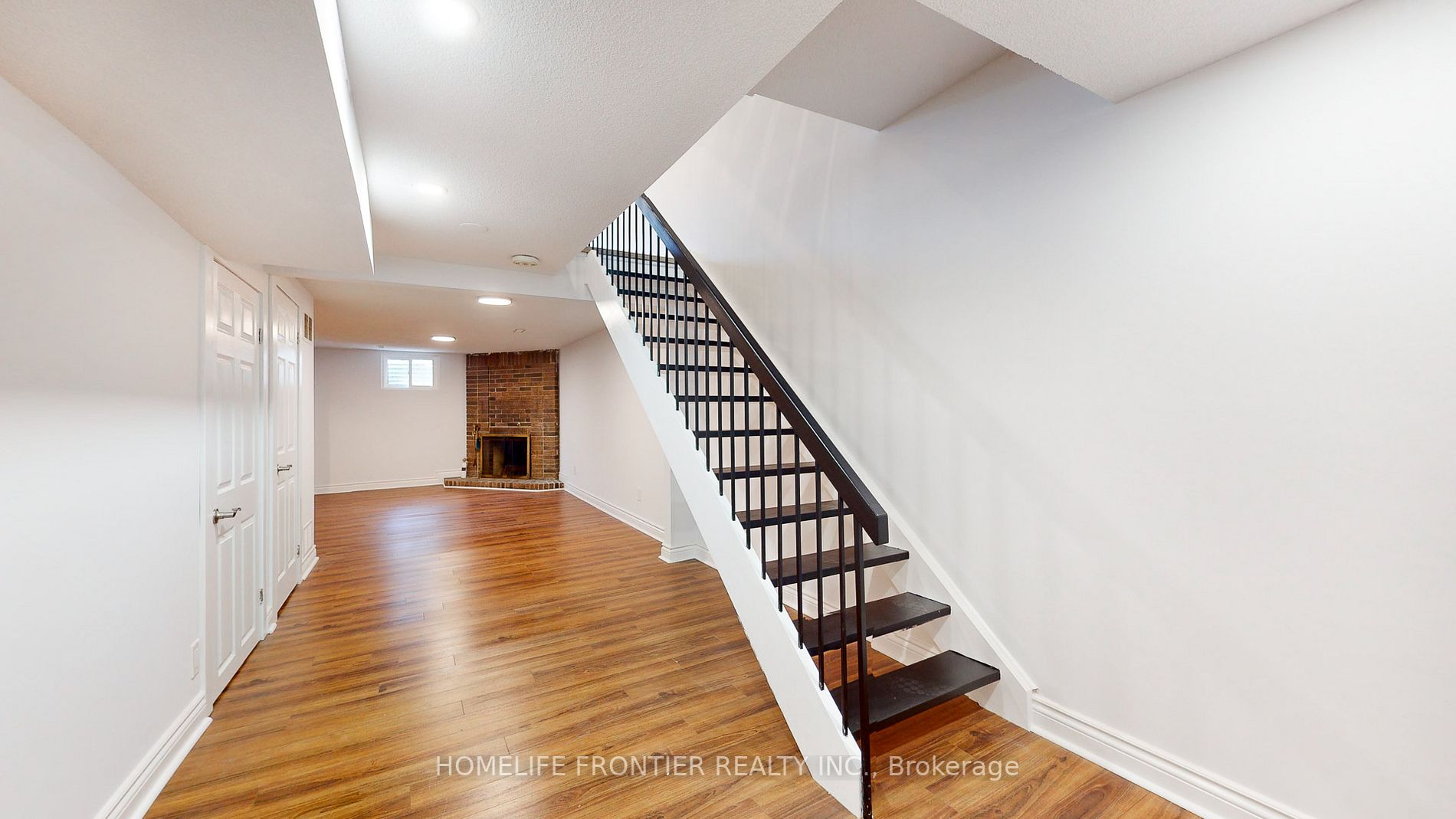 74 Flaming Roseway, #18