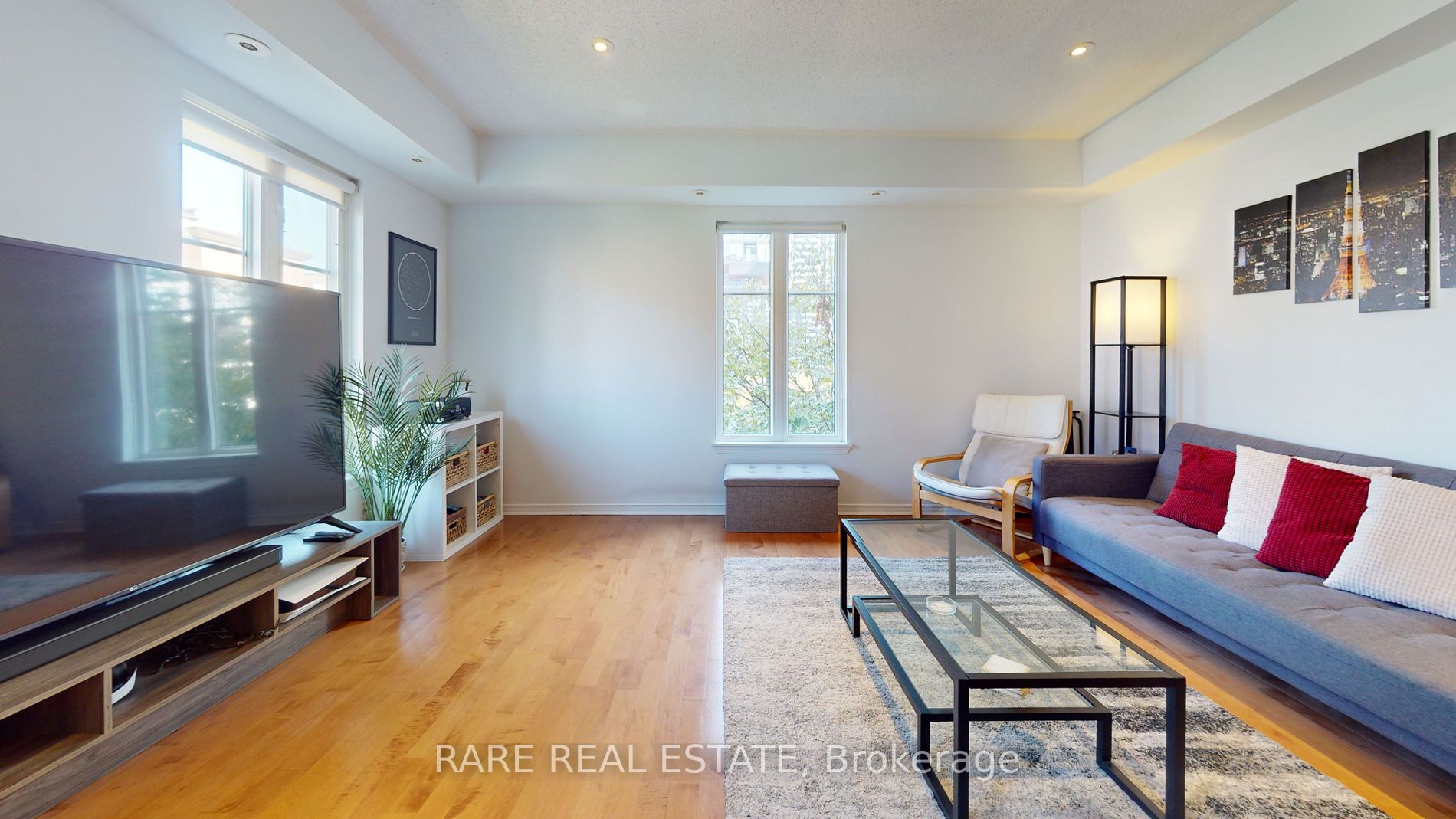 46 East Liberty St, #525
