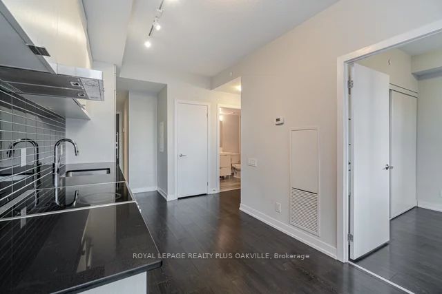 365 Church St, #2101