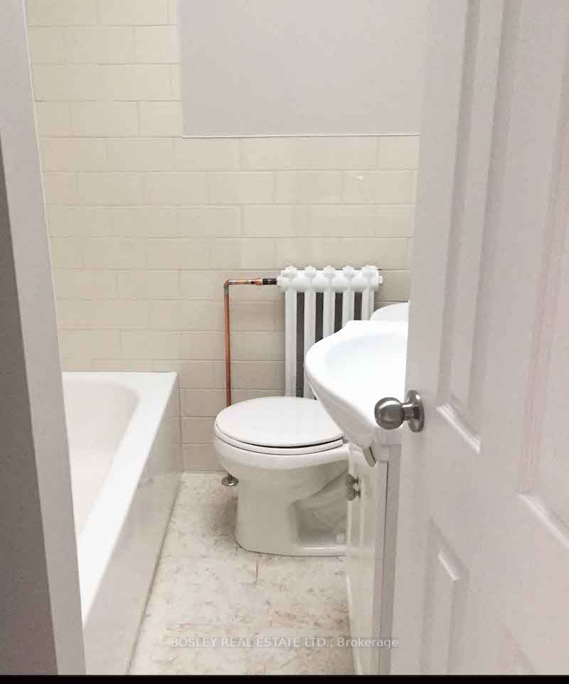 451 Parliament St, #1