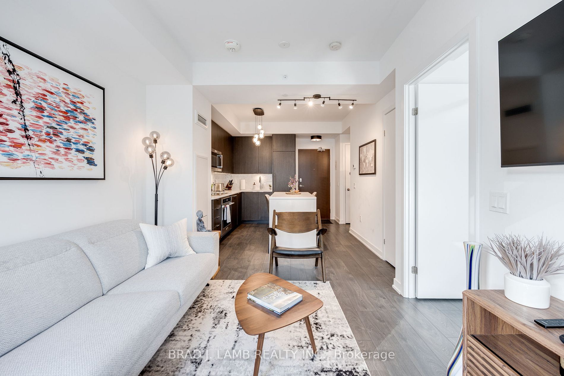 38 IANNUZZI Street #642