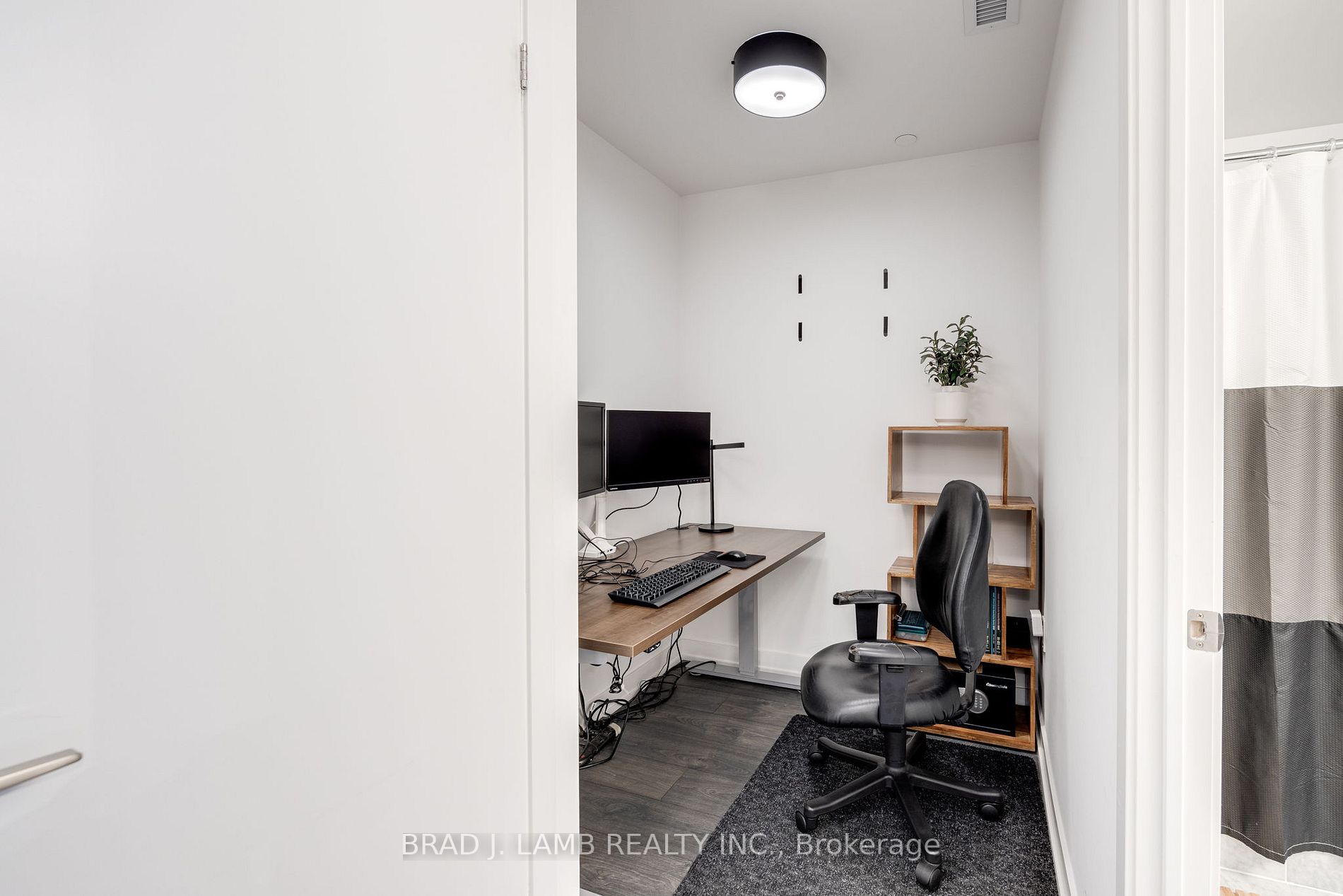 38 IANNUZZI Street #642