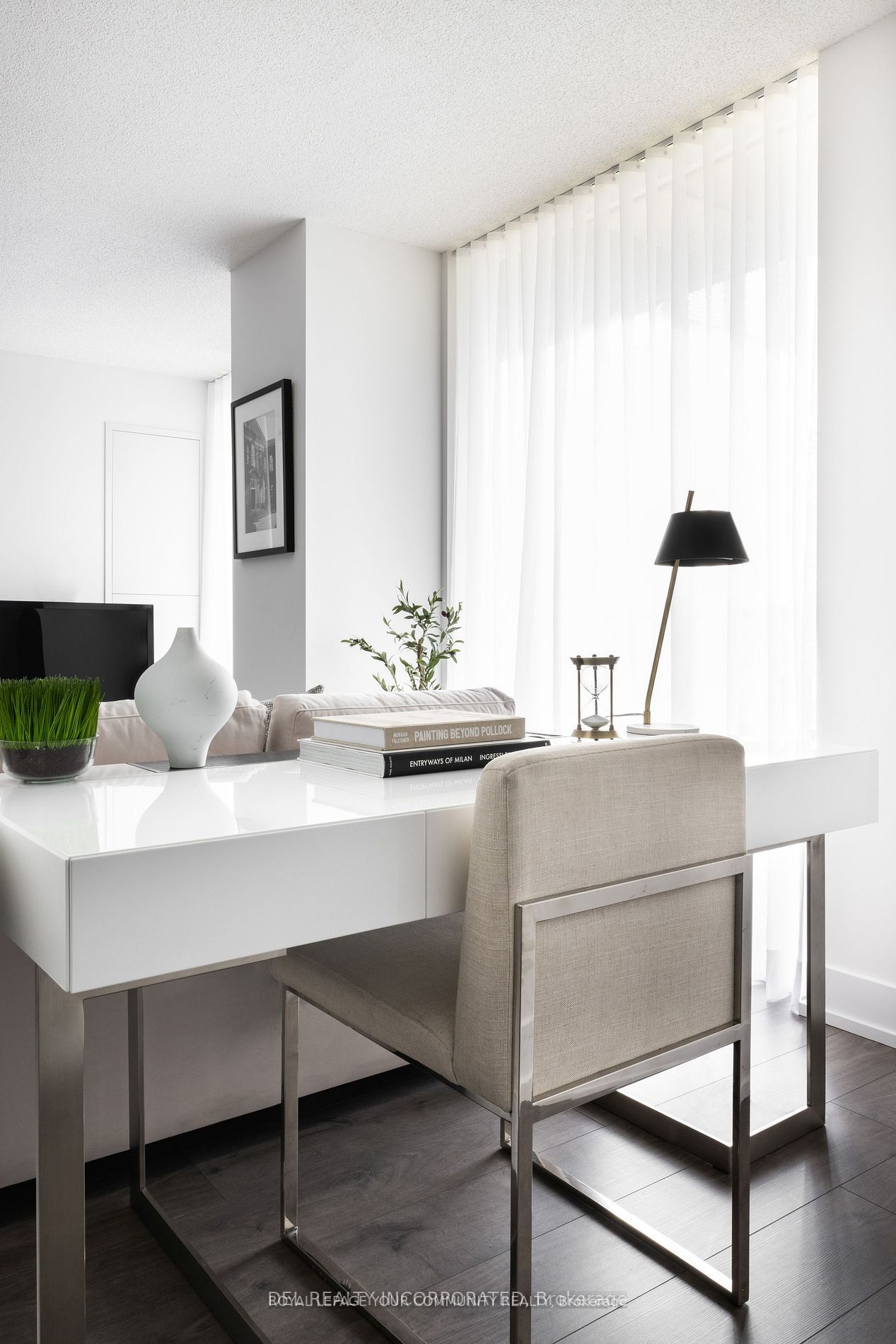 25 Adra Grado Way, #330