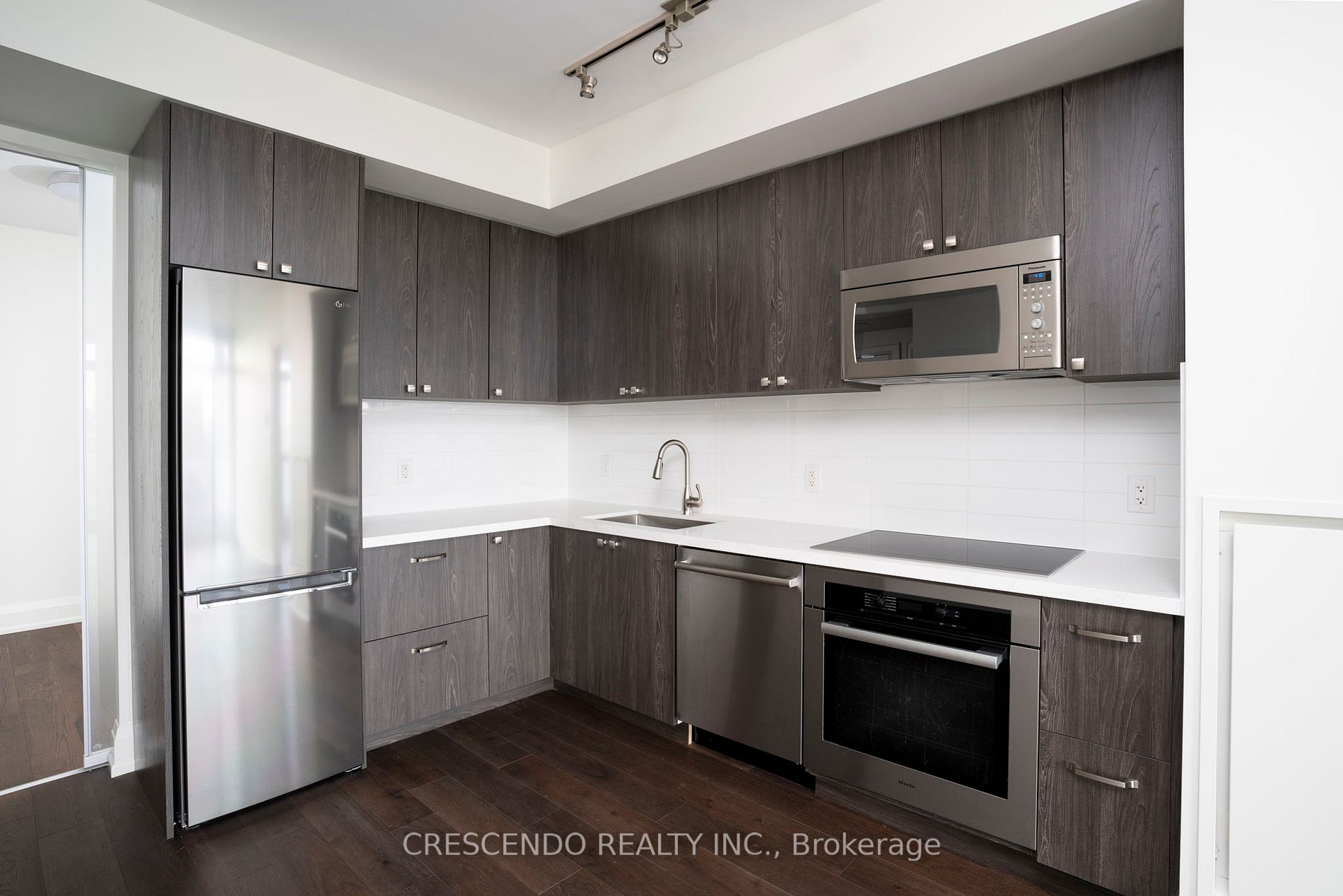 170 Avenue Rd, #1601