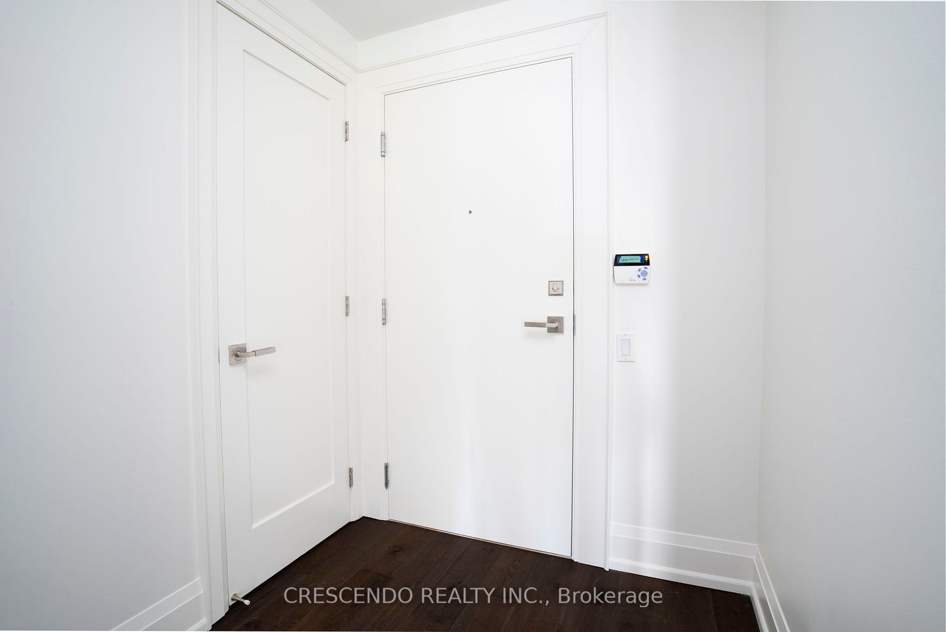 170 Avenue Rd, #1601