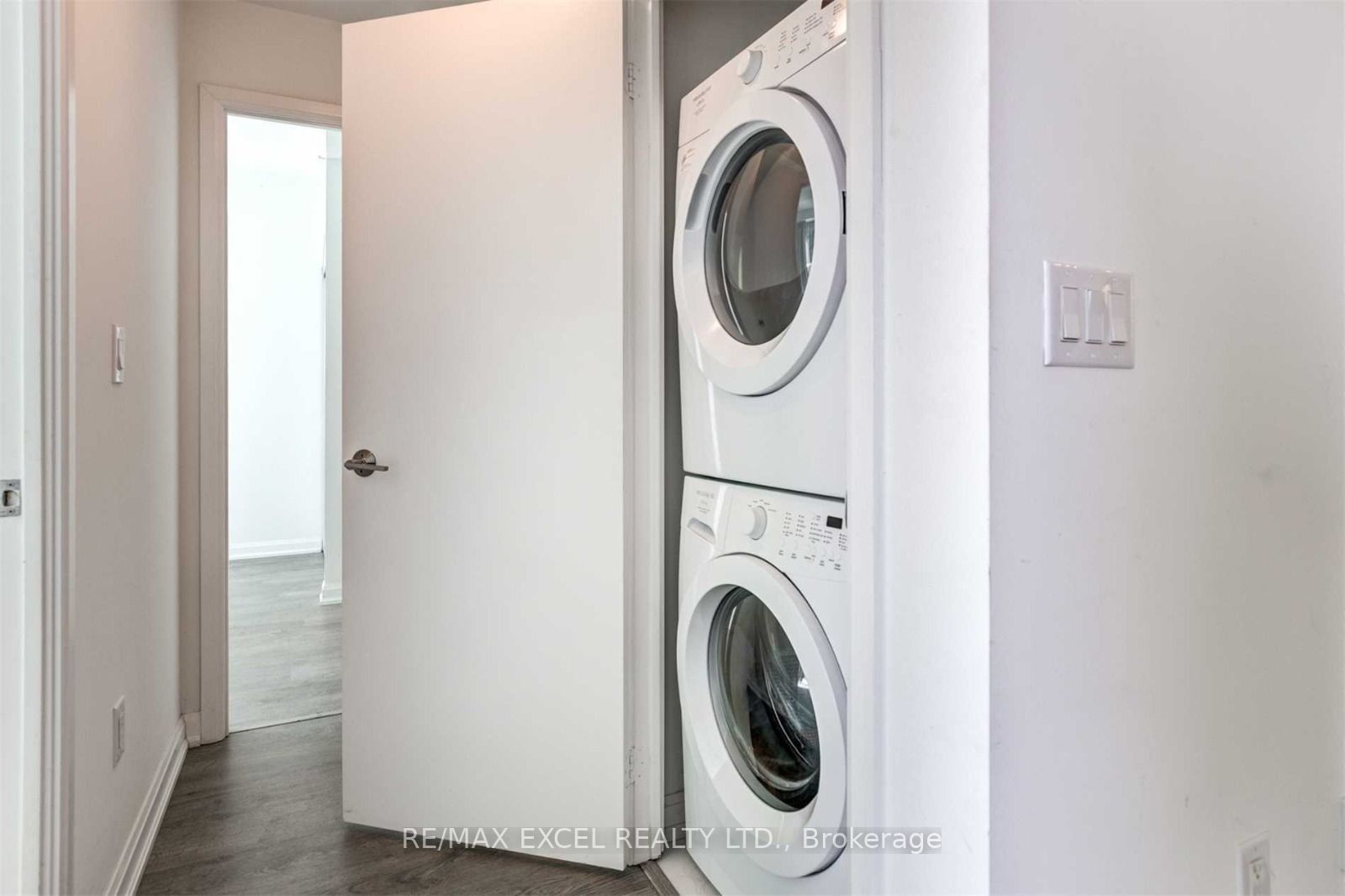 9 Bogert Ave, #1805