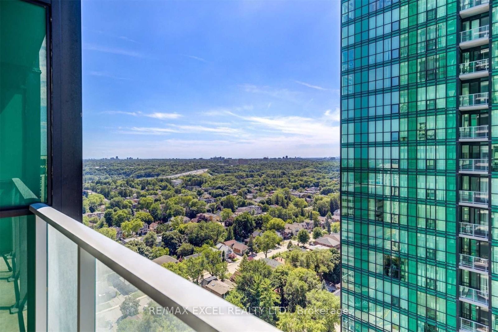 9 Bogert Ave, #1805