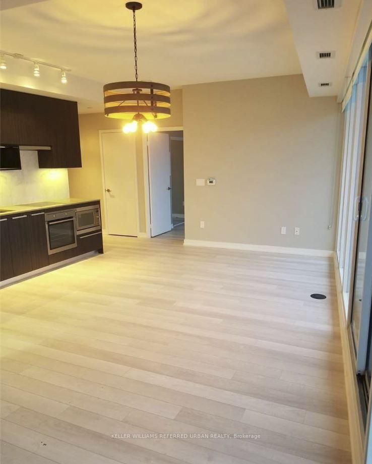 115 Mcmahon Dr, #1812