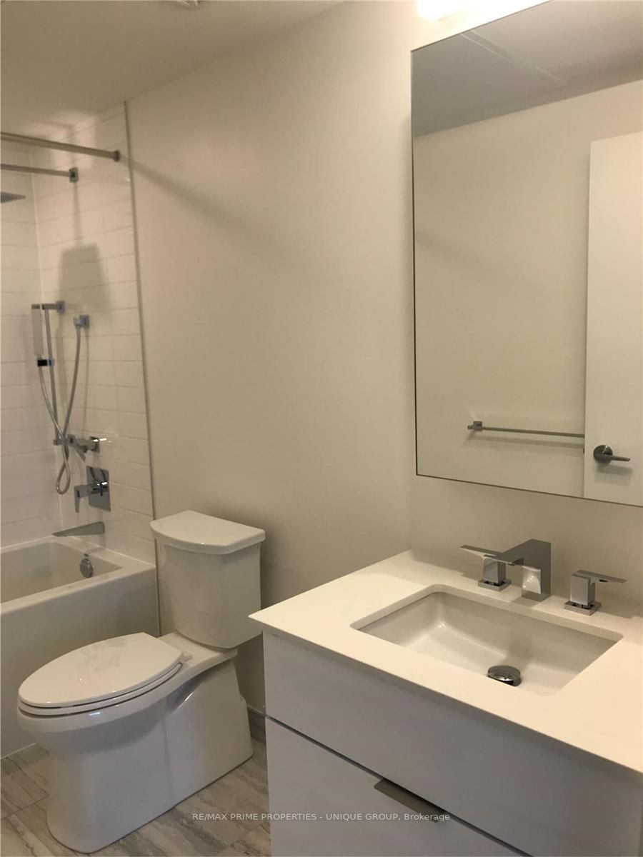 25 Richmond St E, #1405