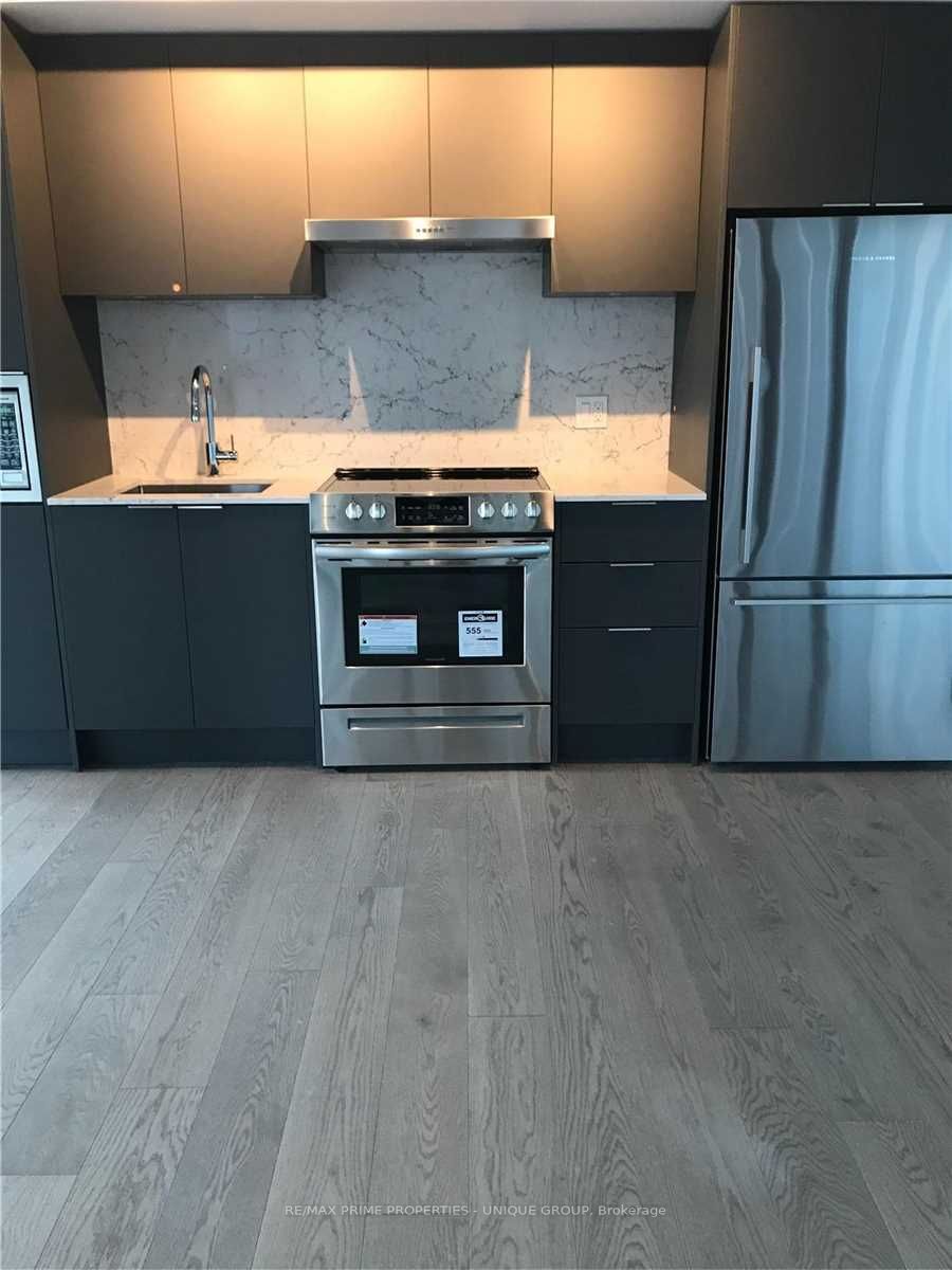 25 Richmond St E, #1405