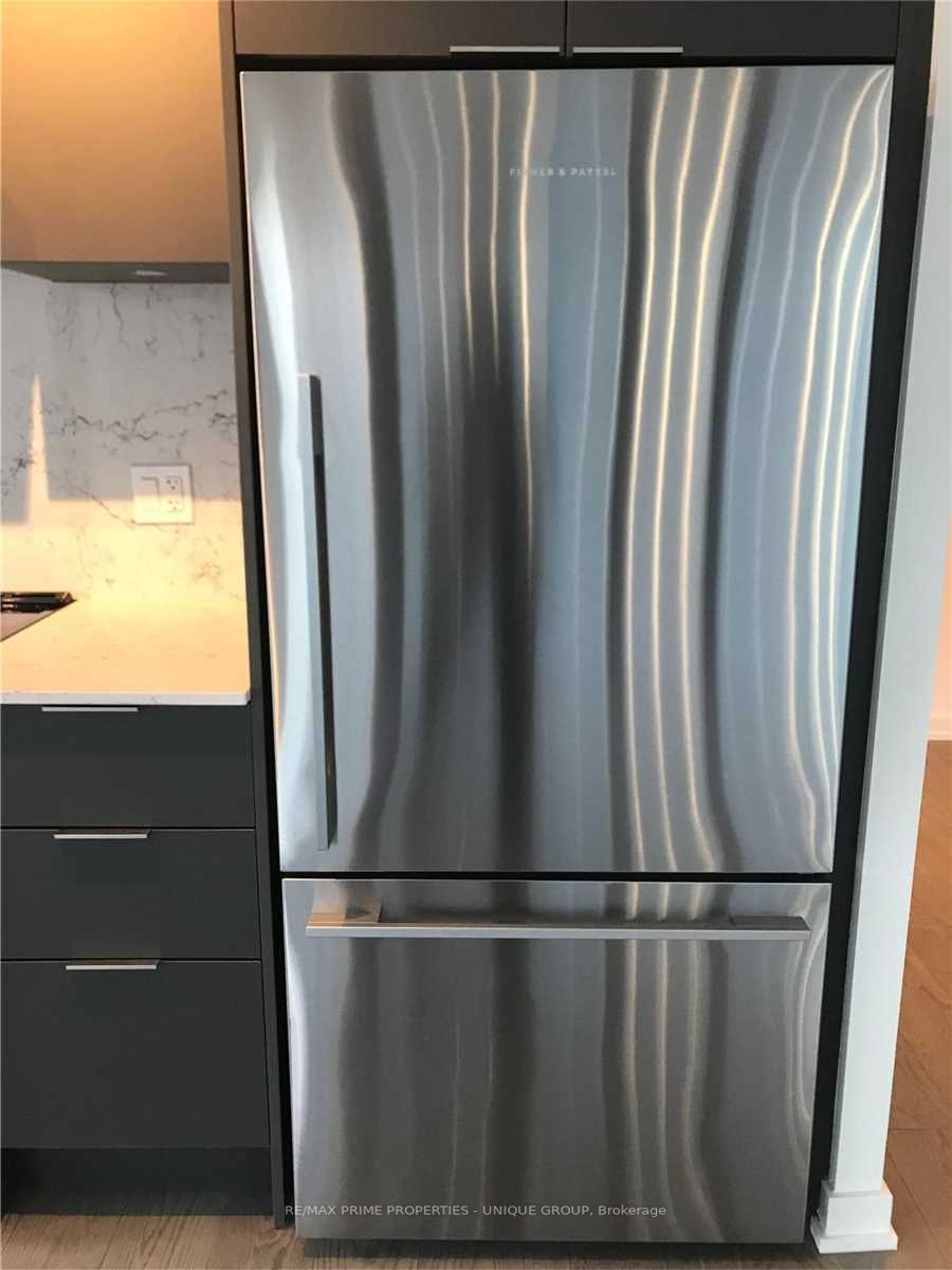 25 Richmond St E, #1405