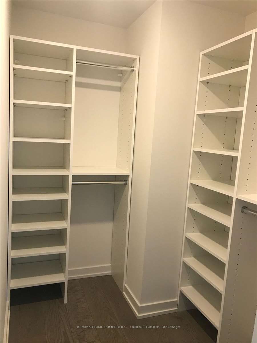 25 Richmond St E, #1405