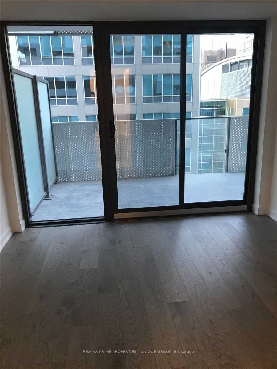 25 Richmond St E, #1405