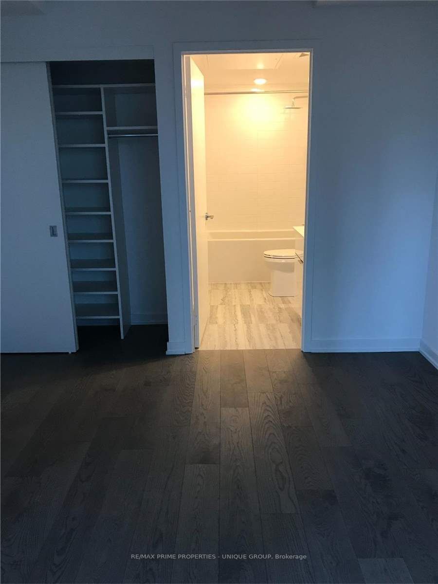 25 Richmond St E, #1405