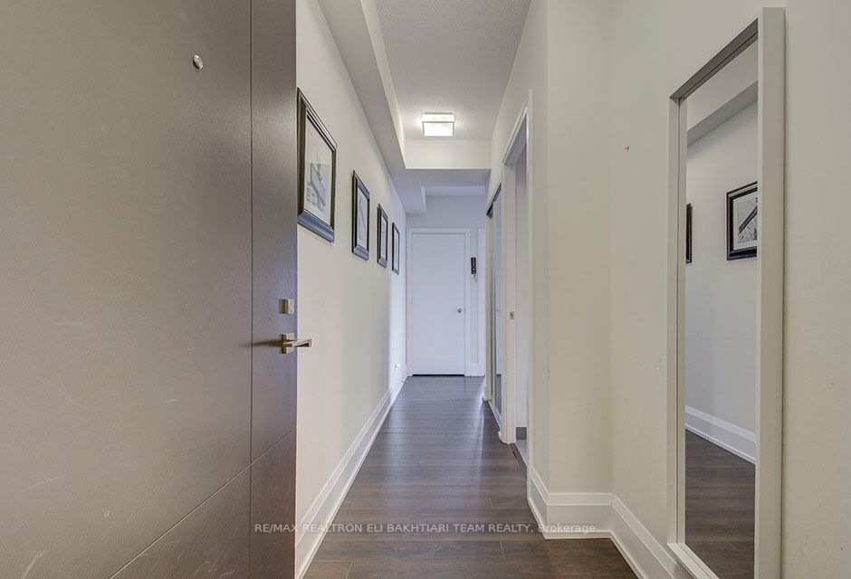120 Harrison Garden Blvd, #736