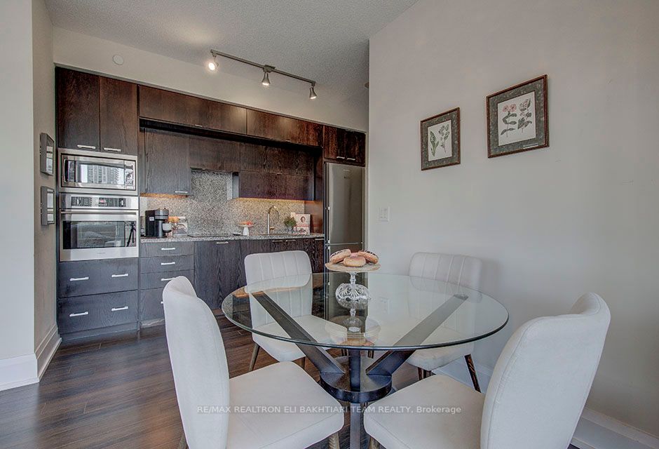 120 Harrison Garden Blvd, #736