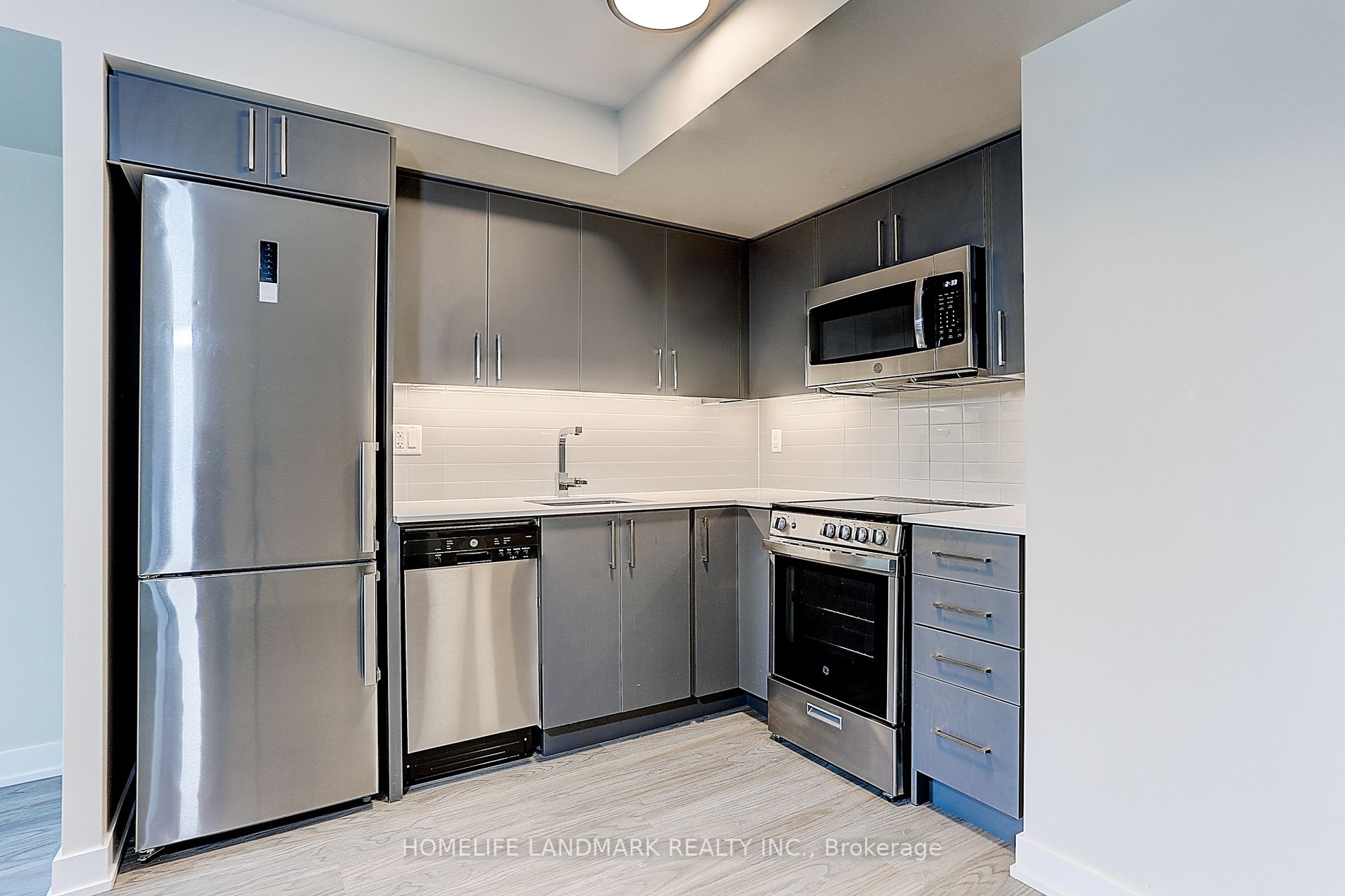 38 Monte Kwinter Crt, #605