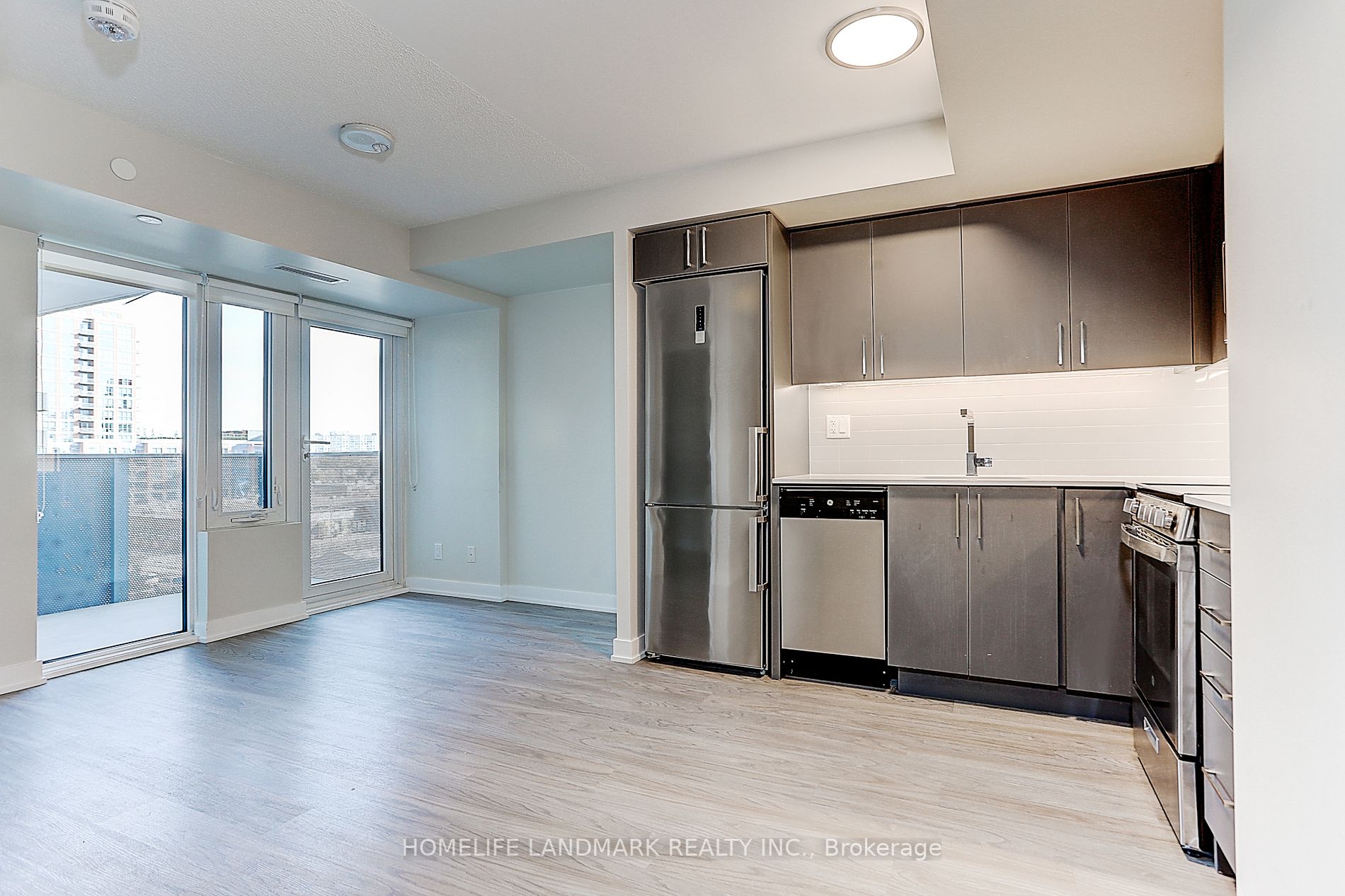 38 Monte Kwinter Crt, #605