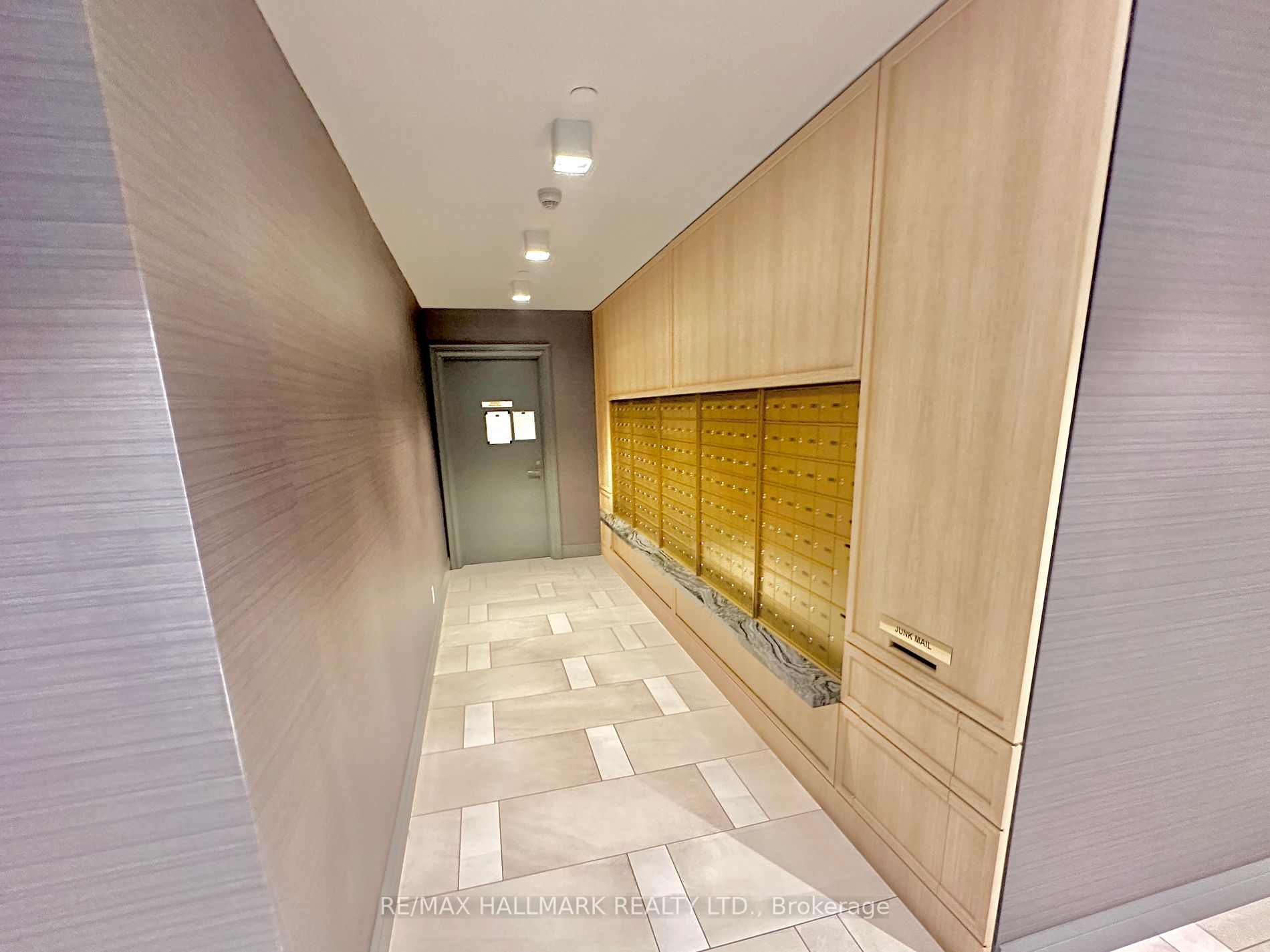 621 Sheppard Ave E, #118