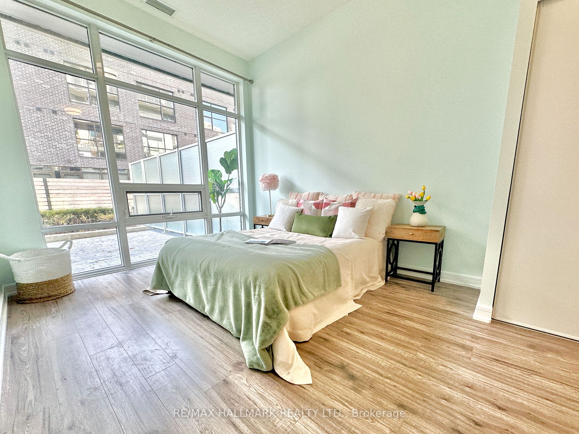 621 Sheppard Ave E, #118