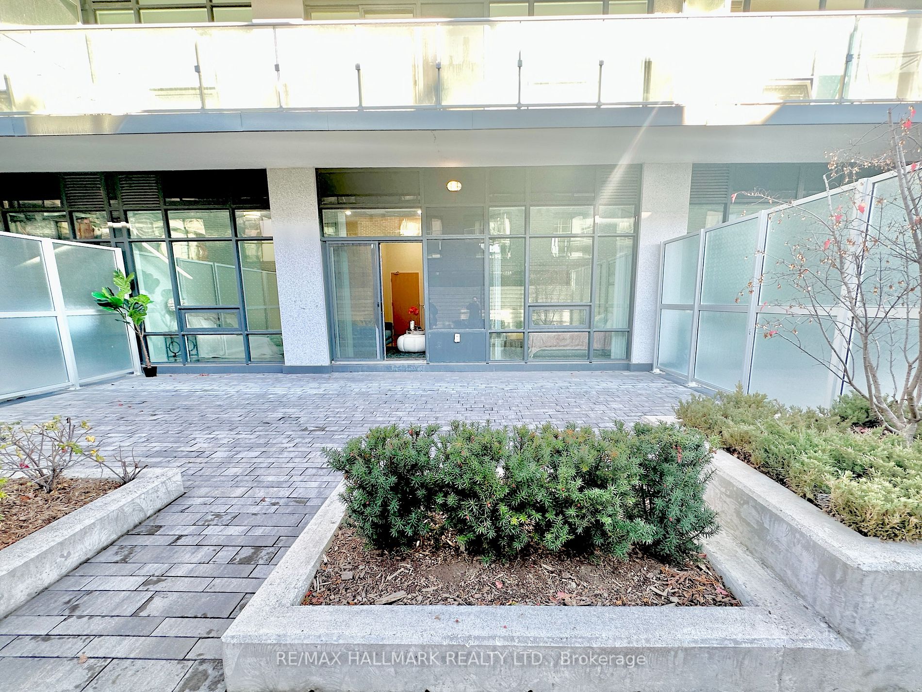 621 Sheppard Ave E, #118