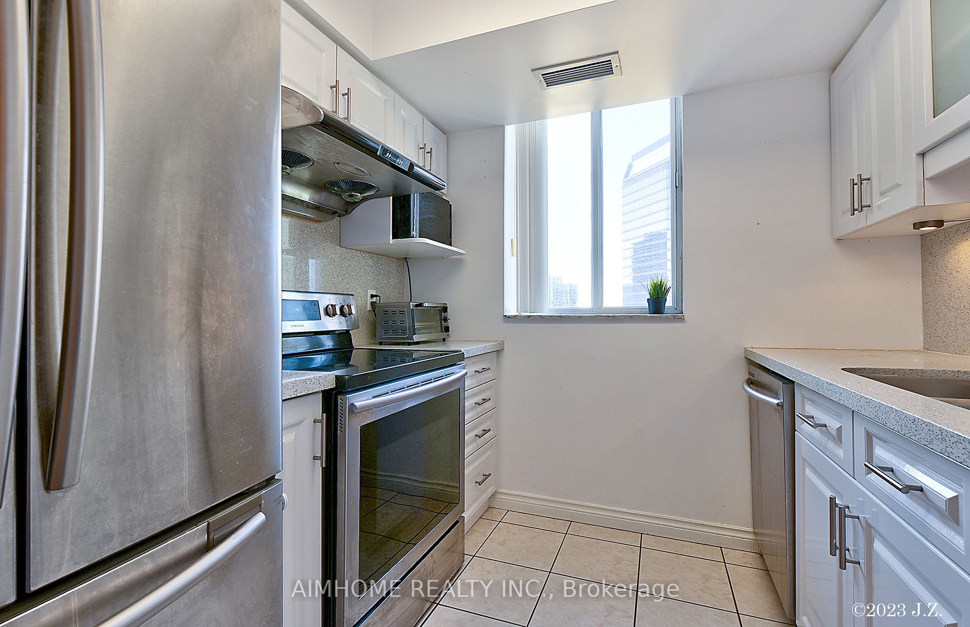 3 Pemberton Ave, #803