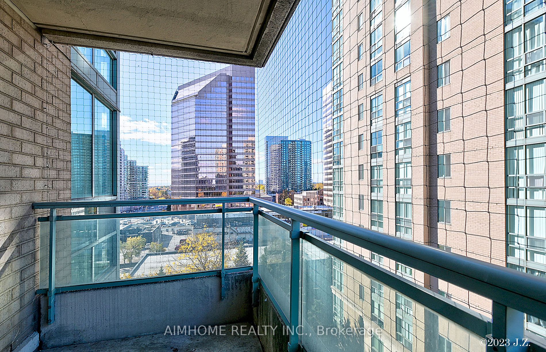 3 Pemberton Ave, #803