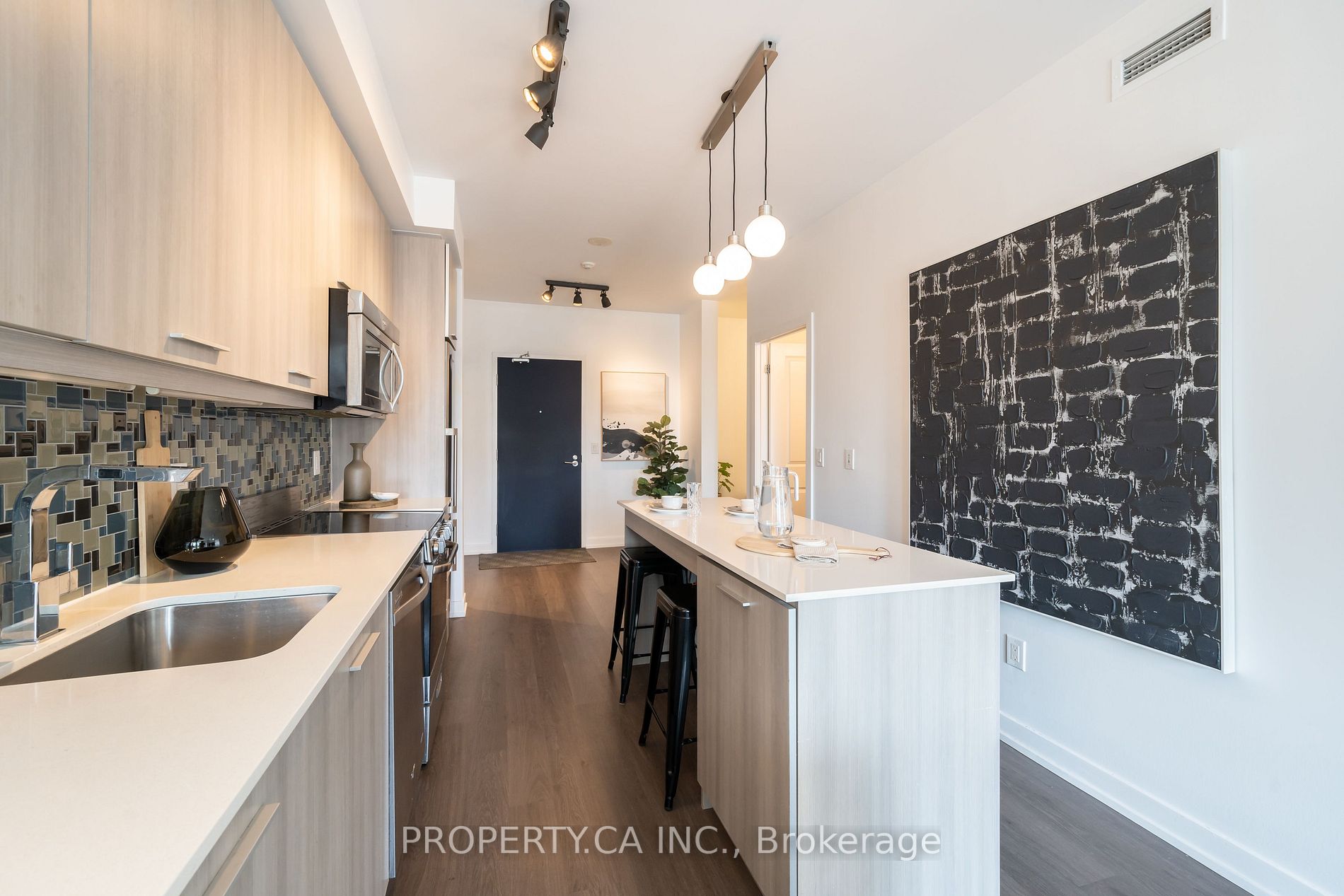 105 George St, #507