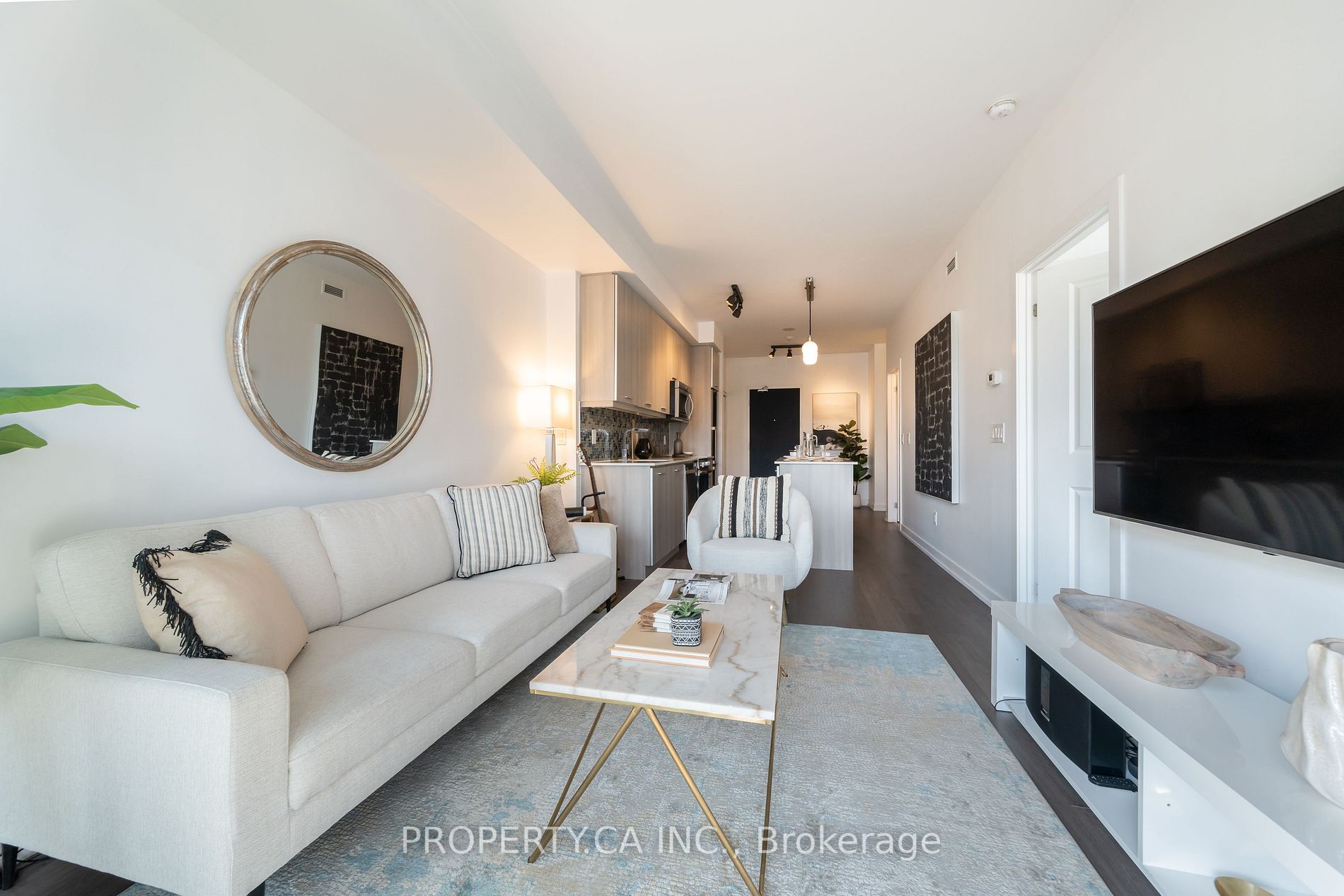 105 George St, #507
